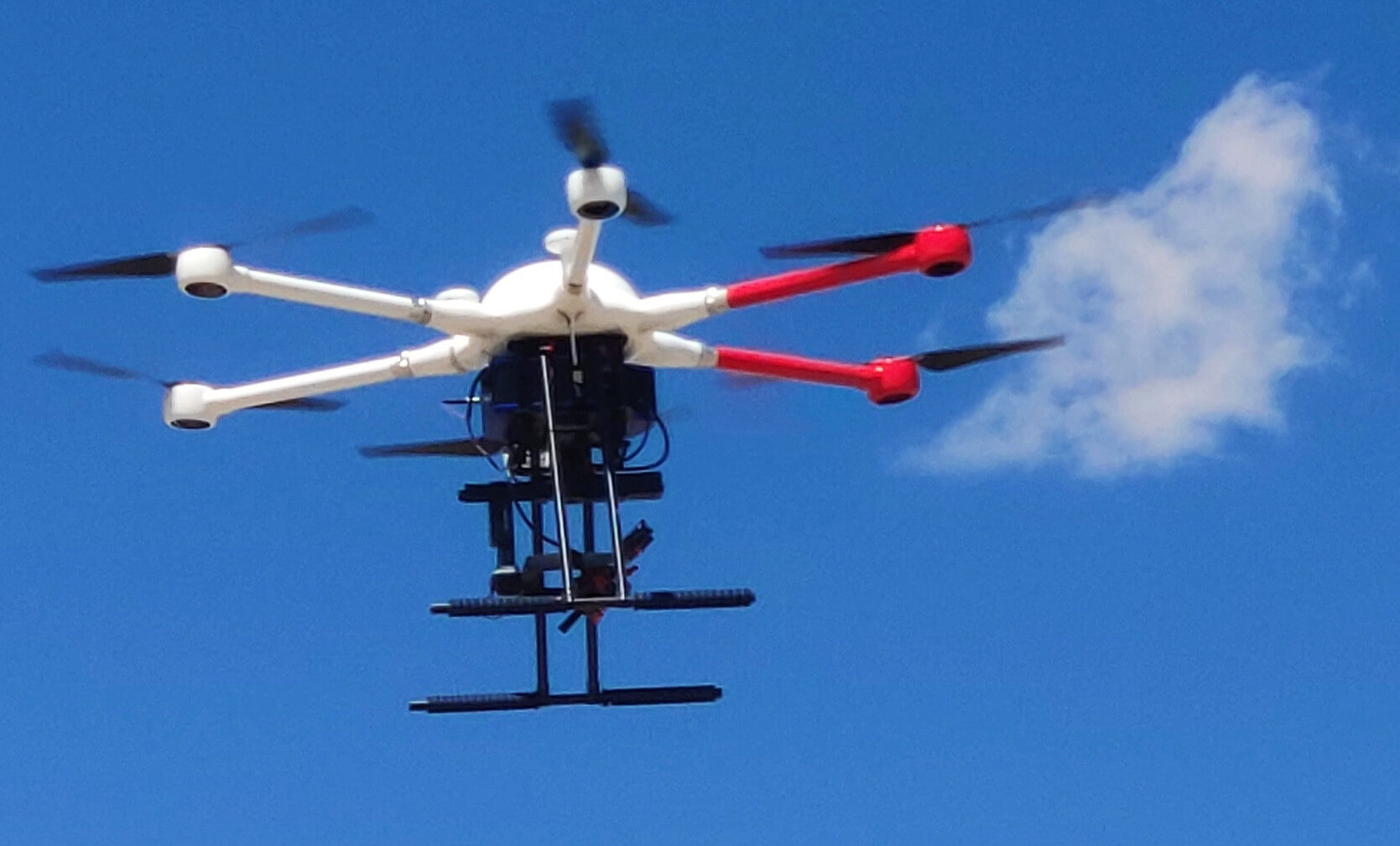 rs-8800_drone1.jpg